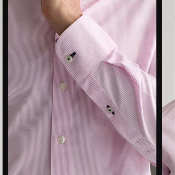 UNTUCKit Medium Mens Douro Wrinkle Free Button Down Relaxed Fit Pinstripe Shirt - Picture 2 of 9